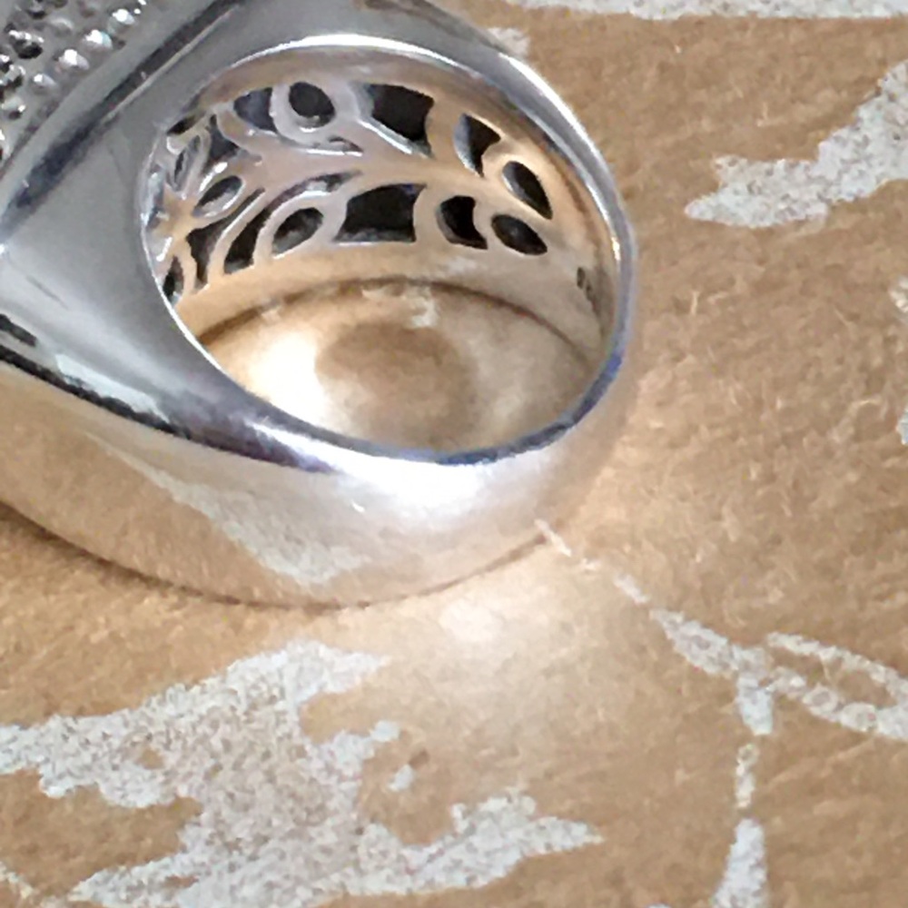 SALE Fantastic and Unusual 925 Sterling Silver and Smokey Quartz Gemstone Ring - Picture 7 of 10